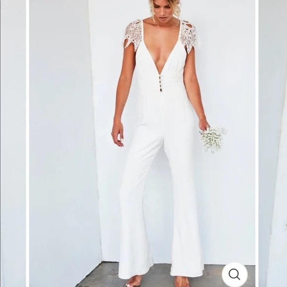 Stone Cold Fox White Lace Cap Sleeve Flare Leg Plunge V-Neck Bridal Jumpsuit 8